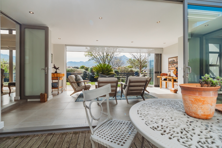 3 Bedroom Property for Sale in Earls Court Lifestyle Estate Western Cape